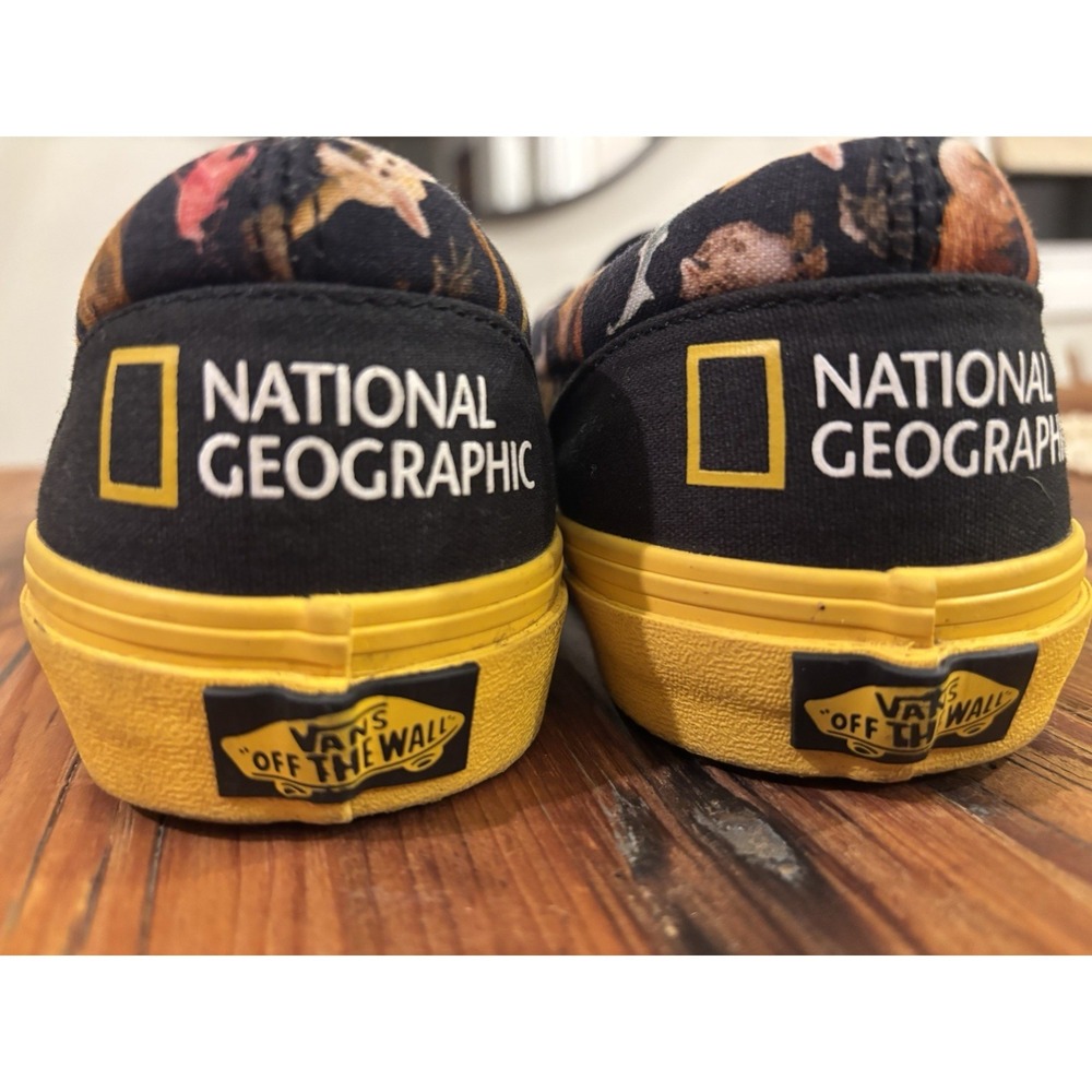 VANS x National Geographic Kids Slip-On Animal Print Black/Yellow Size 7 Fair - Picture 2 of 9